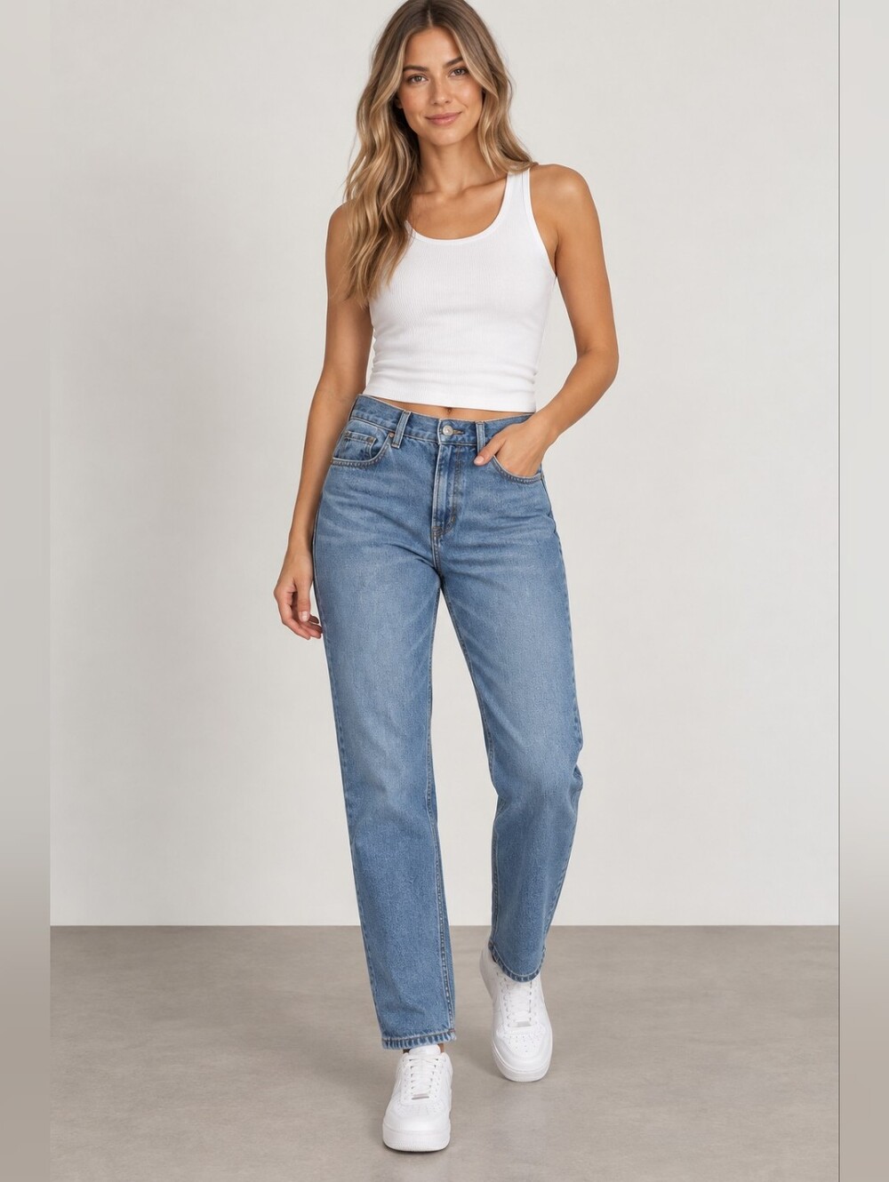 5/$25 American Eagle Outfitters Straight Leg Jeans - Light Blue Wash